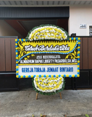 Papan Bunga Duka di Pagu